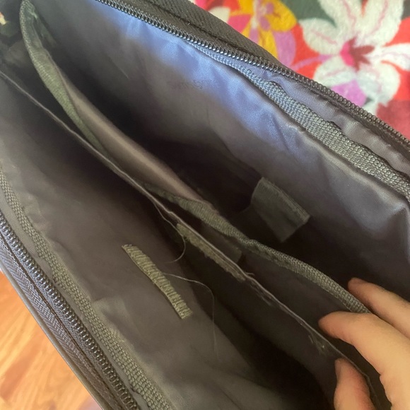 computer case - Picture 2 of 4